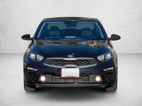 Used 2021 Kia Forte LXS image 2