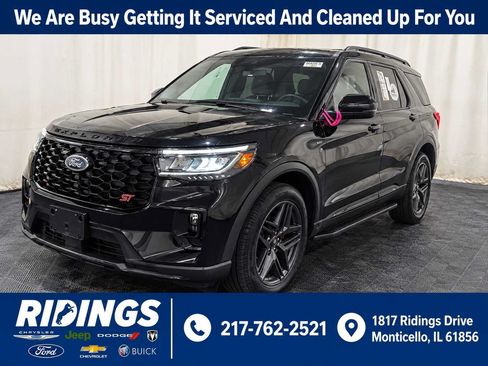 Used 2025 Ford Explorer ST AWD/4WD image 1