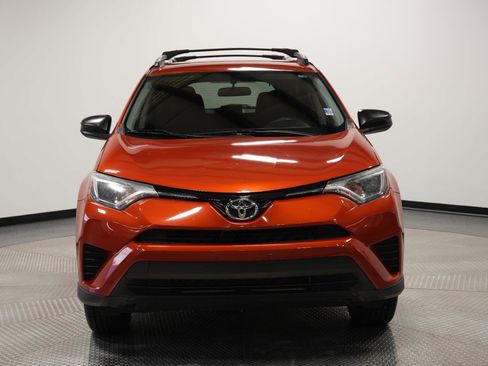 Used 2016 Toyota RAV4 LE image 2