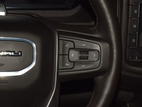 Used 2024 GMC Yukon Denali Ultimate AWD/4WD image 39