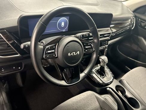 Used 2024 Kia Seltos S AWD/4WD image 9