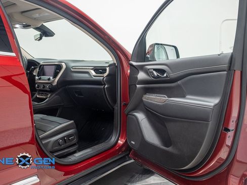 Used 2020 GMC Acadia Denali w/ Denali Ultimate Package image 37