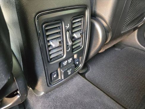 Used 2019 Jeep Grand Cherokee Summit w/ Platinum Series Group AWD/4WD image 17