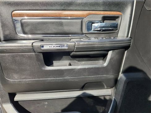 Used 2014 RAM 1500 Laramie w/ Convenience Group image 22