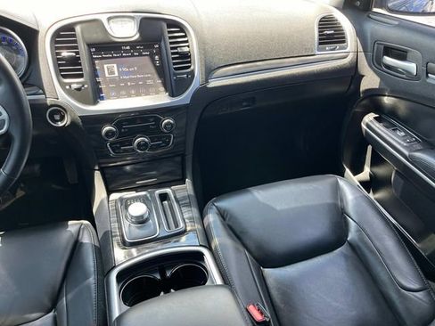 Used 2022 Chrysler 300 Touring L w/ Popular Equipment Group RWD image 16