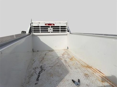 Used 2024 RAM 3500 Tradesman w/ Chrome Appearance Group image 12