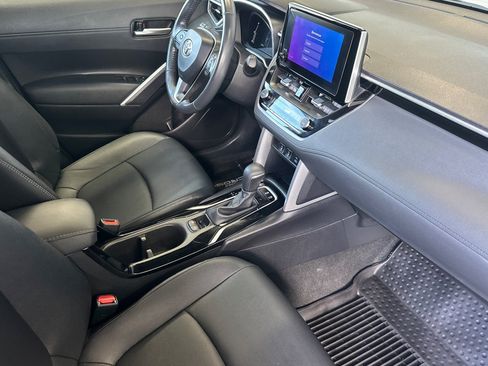Certified 2023 Toyota Corolla Cross XLE w/ Convenience Package FWD image 15