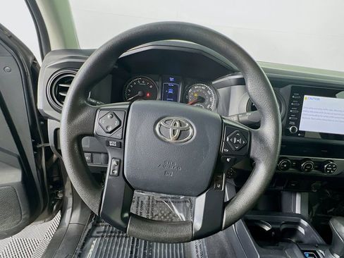 Used 2020 Toyota Tacoma SR image 11