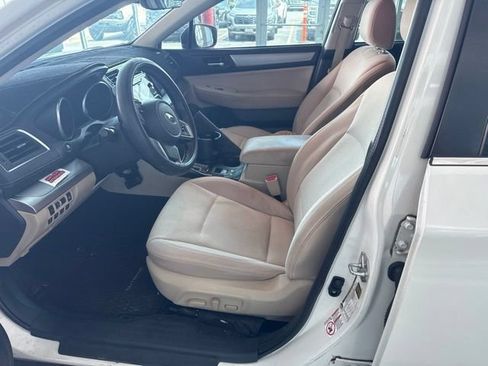Used 2018 Subaru Outback 2.5i Premium AWD/4WD image 12