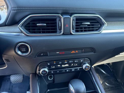 Certified 2025 MAZDA CX-5 Signature image 30