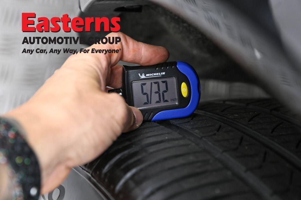 Used 2025 Dodge Durango R/T AWD/4WD image 32