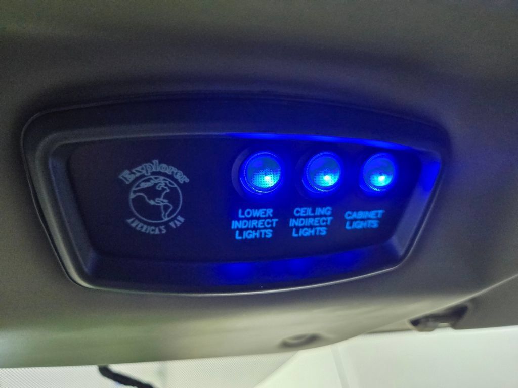 Used 2023 Chevrolet Express 2500 Extended RWD image 37