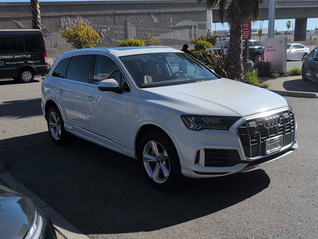 Used 2023 Audi Q7 2.0T Premium Plus AWD/4WD image 4