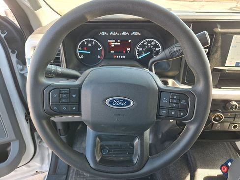 New 2025 Ford F550 4x4 SuperCab Super Duty image 12