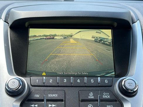 Used 2017 GMC Terrain SLE AWD/4WD image 4