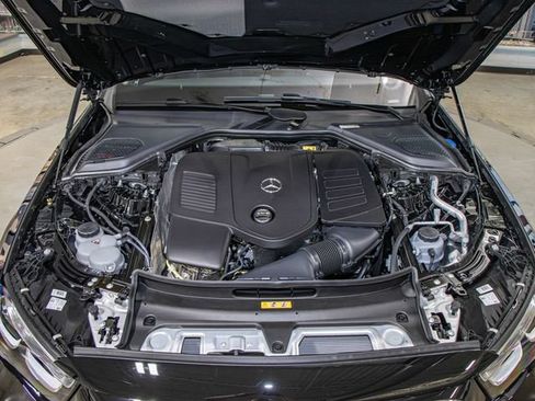 Used 2026 Mercedes-Benz E 350 4MATIC Sedan image 5