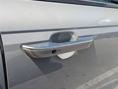 Used 2024 Kia Carnival SX Prestige FWD image 17