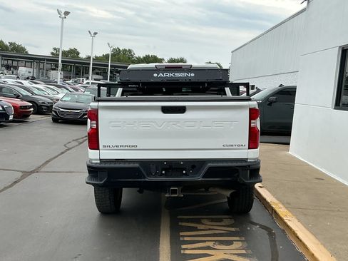 Used 2022 Chevrolet Silverado 2500 Custom w/ Custom Value Package AWD/4WD image 7
