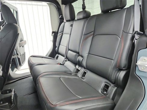 New 2026 Jeep Gladiator Rubicon w/ Steel Bumper Group image 38