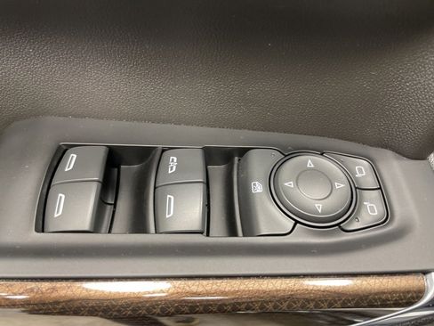 Used 2022 Chevrolet Silverado 1500 RST w/ Z71 Off-Road Package image 27