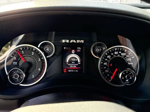 Used 2024 RAM 3500 Big Horn image 37