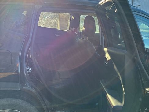 Used 2018 Jeep Compass Trailhawk w/ Leather Interior Group image 11