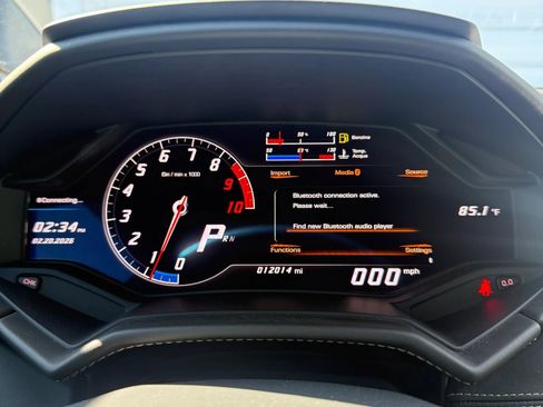 Used 2015 Lamborghini Huracan LP 610-4 image 32