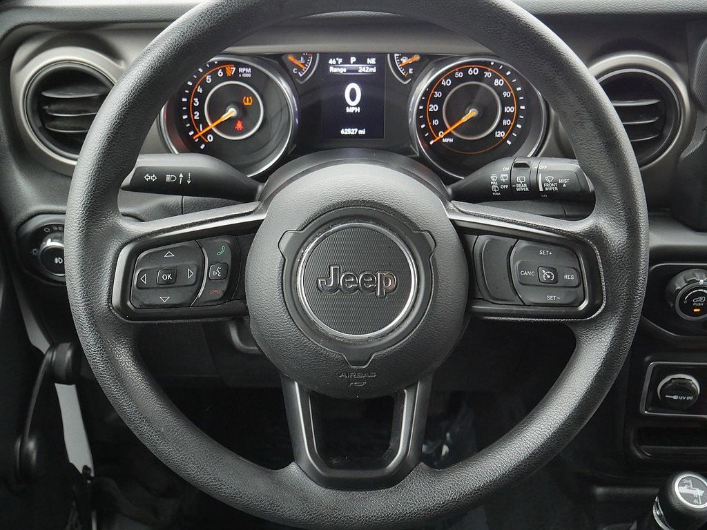 Used 2018 Jeep Wrangler Unlimited Sport AWD/4WD image 17