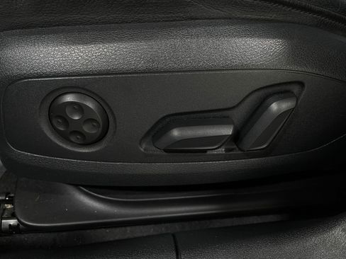 Used 2018 Audi A4 2.0T Ultra Premium Plus w/ Premium Plus Package image 18