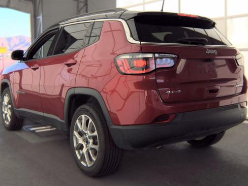 Used 2025 Jeep Compass Limited AWD/4WD image 8