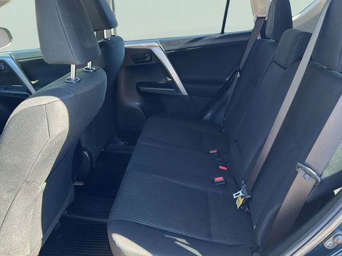 Used 2018 Toyota RAV4 LE w/ All Weather Liner Package image 18