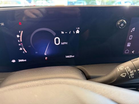 Used 2025 Buick Encore GX Preferred image 34