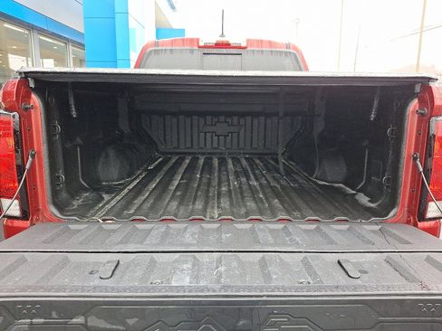 Used 2025 Chevrolet Colorado Trail Boss image 29