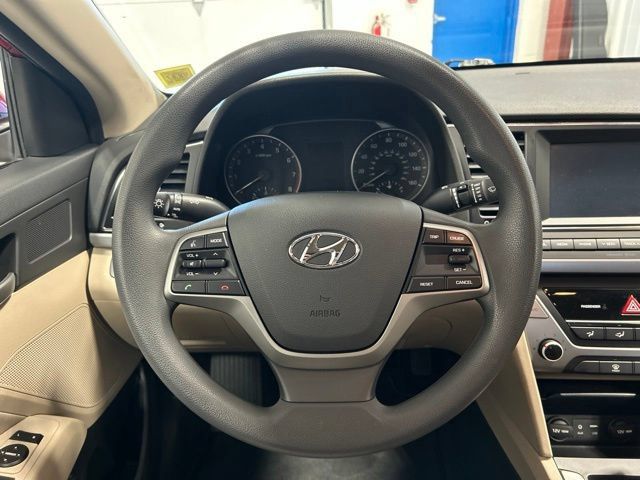 Used 2017 Hyundai Elantra SE FWD image 14