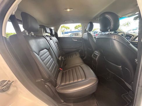 Used 2019 Ford Edge SEL w/ Equipment Group 201A FWD image 29