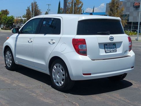 Used 2014 Scion xD FWD image 8