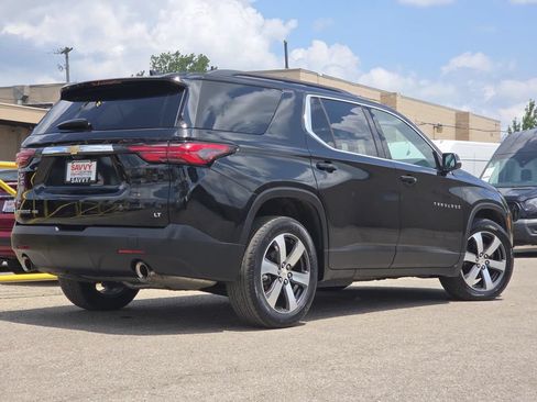 Used 2023 Chevrolet Traverse LT w/ LT Premium Package AWD/4WD image 16