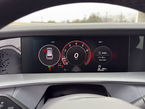 New 2026 Volkswagen Tiguan SE R-Line image 18