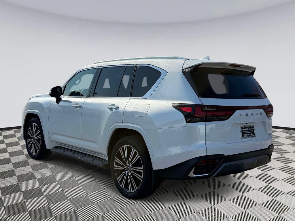 Used 2025 Lexus LX 600 4WD w/ Accessory Package (2T) image 4