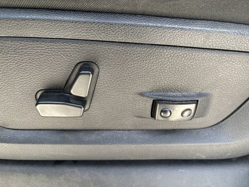 Used 2021 RAM 2500 Laramie w/ Night Edition image 13