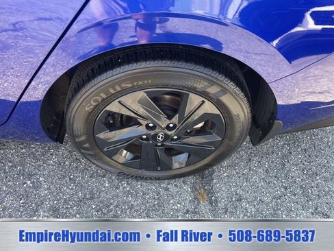 Used 2023 Hyundai Elantra SEL FWD image 11