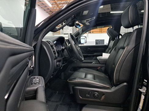 Used 2024 RAM 1500 Limited image 11