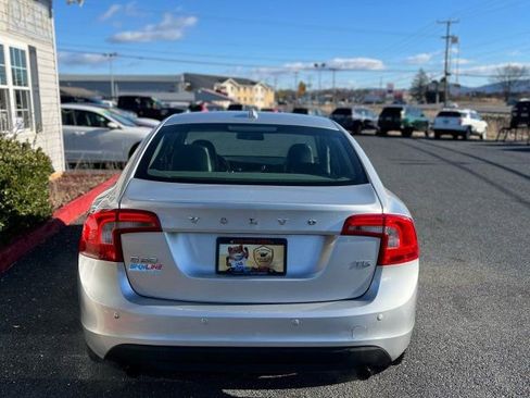 Used 2012 Volvo S60 T5 image 6