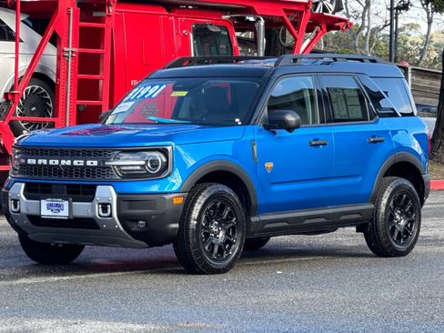 Certified 2025 Ford Bronco Sport Badlands image 8