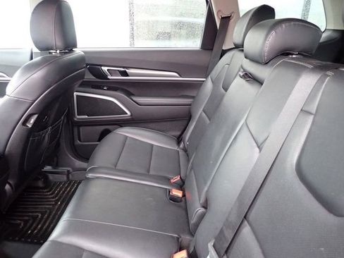 Used 2020 Kia Telluride LX AWD/4WD image 10