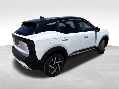 Certified 2026 Nissan Kicks SV FWD image 8