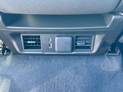 Certified 2025 Chevrolet Silverado 1500 LT AWD/4WD image 21