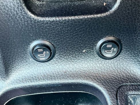 Used 2018 Toyota RAV4 Adventure image 20