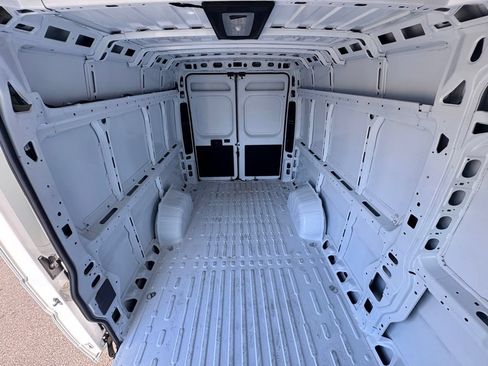 Used 2025 RAM ProMaster 3500 w/ Convenience Group FWD image 13