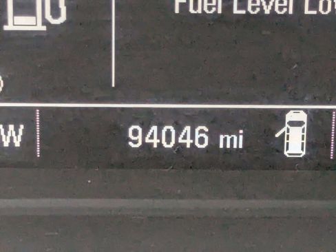 Used 2021 Chevrolet Traverse LS image 34